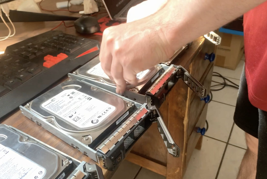 How To Add Drives To The Dell PERC H700 RAID Controller